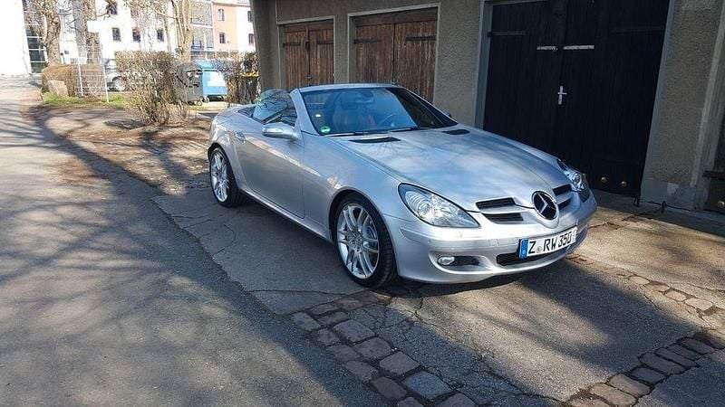 Gebraucht Mercedes SLK350 272 PS (200 kW) 2007 Silber Cabrio