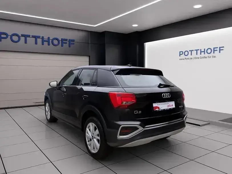 Gebraucht Audi Q2 Advanced 150 PS (110 kW) 2023 Mythosschwarz metallic SUV
