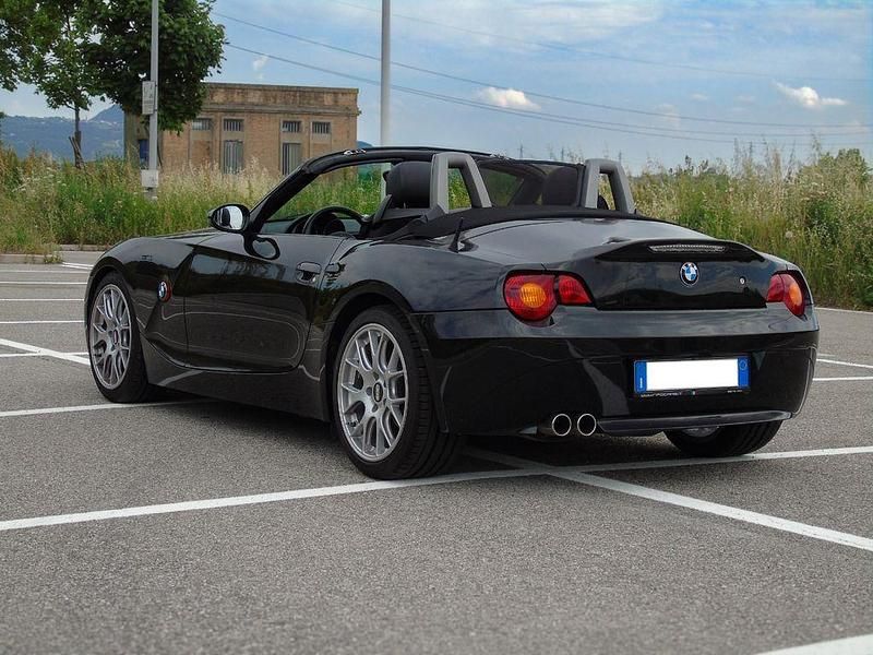 Gebraucht BMW Z4 Performance 192 PS (141 kW) 2003 Schwarz Cabrio