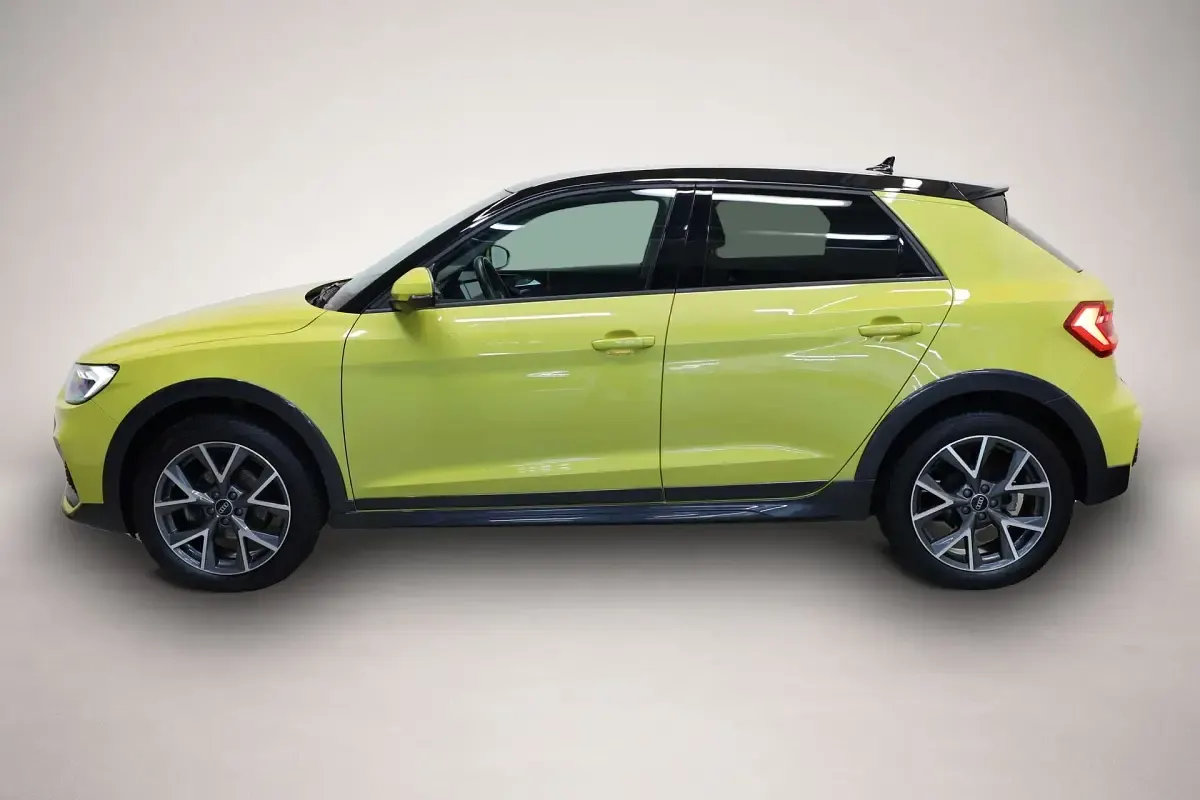 Gebraucht Audi A1 110 PS (80 kW) 2022 Pythongelb met SUV