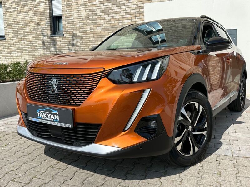 Gebraucht Peugeot e-2008 GT 100 kW (136 PS) 2022 Lackierung orange fusion/typ a SUV