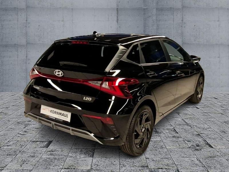 Neu Hyundai i20 Blackline 101 PS (74 kW) 2026 Schwarz Kleinwagen