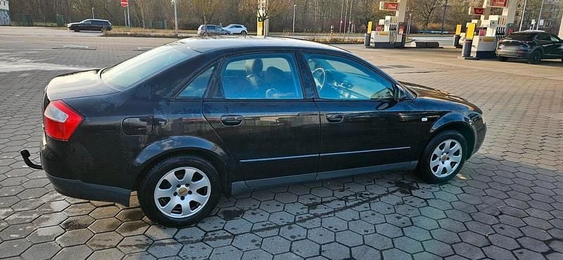 Gebraucht Audi A4 130 PS (95 kW) 2001 Schwarz Limousine