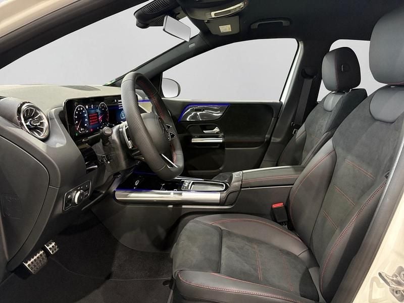 Gebraucht Mercedes B180 AMG 100 PS (73 kW) 2026 Schwarz Van / Kleinbus