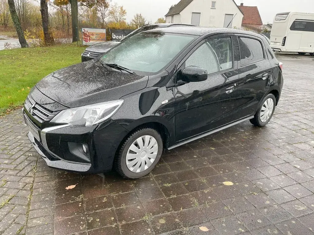 Gebraucht Mitsubishi Space Star Select 71 PS (52 kW) 2024 Schwarz Kleinwagen