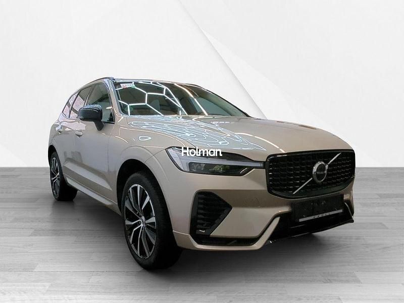 Gebraucht Volvo XC60 Plus 197 PS (144 kW) 2024 Grau SUV