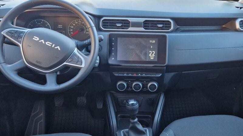 Weiß Gebraucht 2023 Dacia Duster Expression SUV | 18.250 € (Superpreis) - Bild 1/4