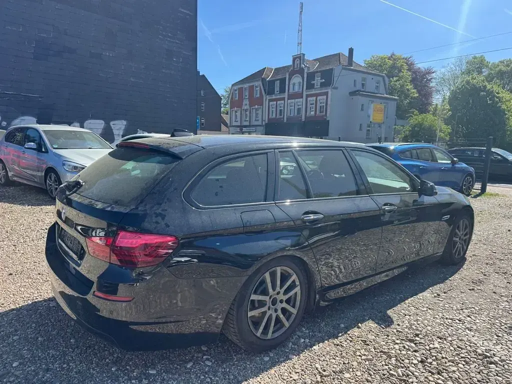 Gebraucht BMW 530 Performance 258 PS (189 kW) 2015 Schwarz Kombi