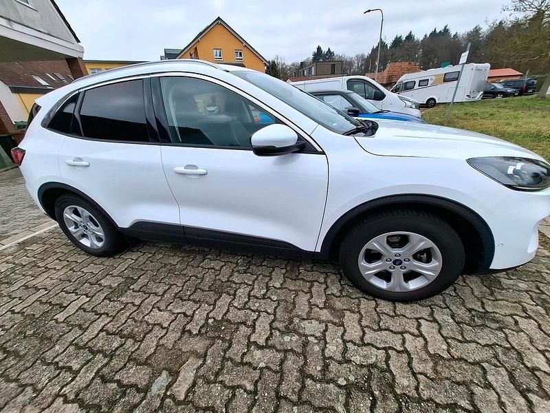 Gebraucht Ford Kuga Titanium X 120 PS (88 kW) 2021 Weiß SUV