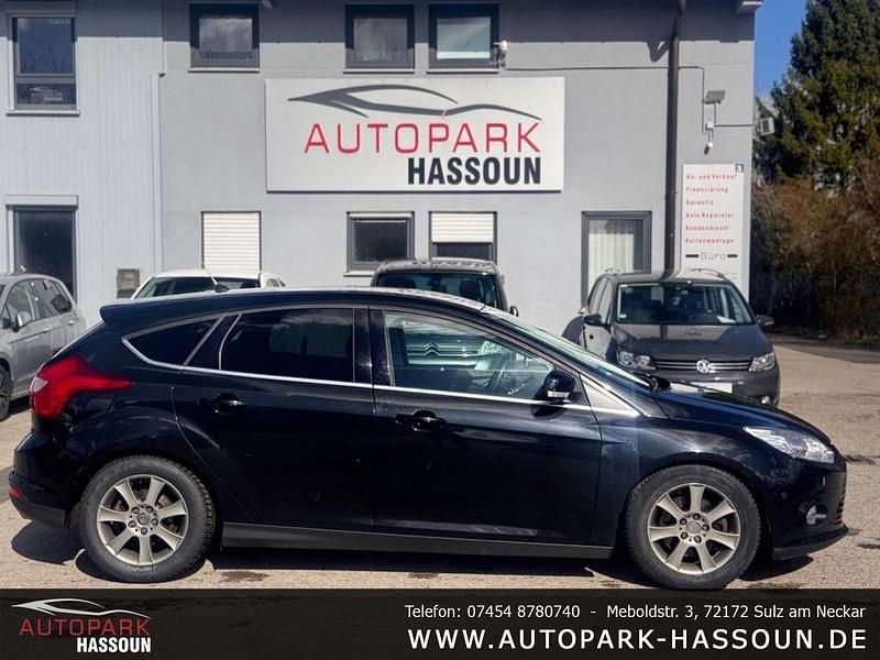 Gebraucht Ford Focus Titanium 150 PS (110 kW) 2011 Schwarz Limousine