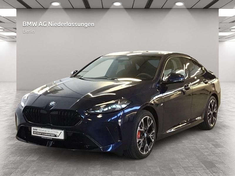 Blau Gebraucht 2025 BMW 220 Shadowline Coupé | 36.400 € (Superpreis) - Bild 1/4
