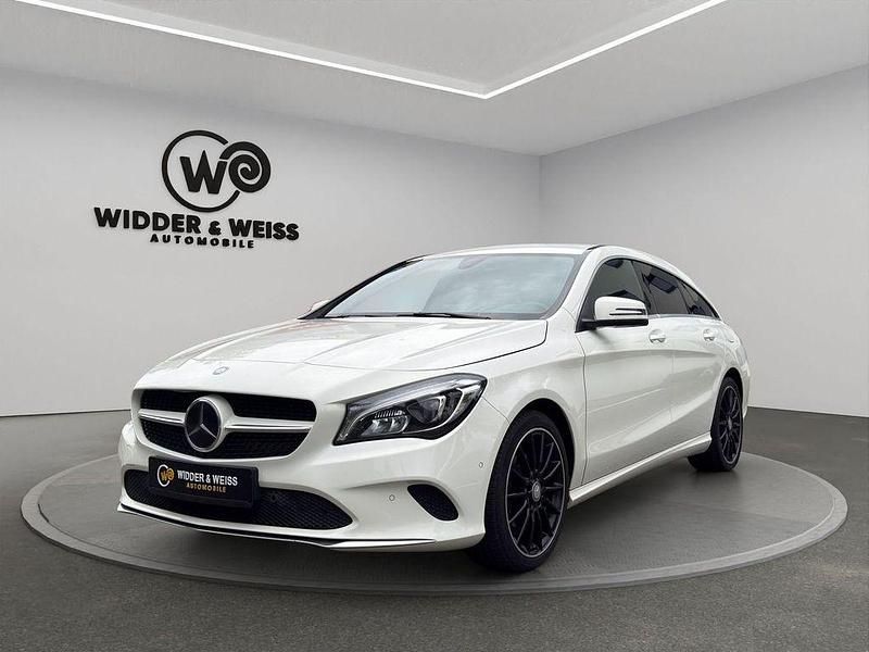 Weiß Gebraucht 2016 Mercedes CLA220 Shooting Brake Urban Kombi | 17.290 € (Fairer Preis) - Bild 1/4