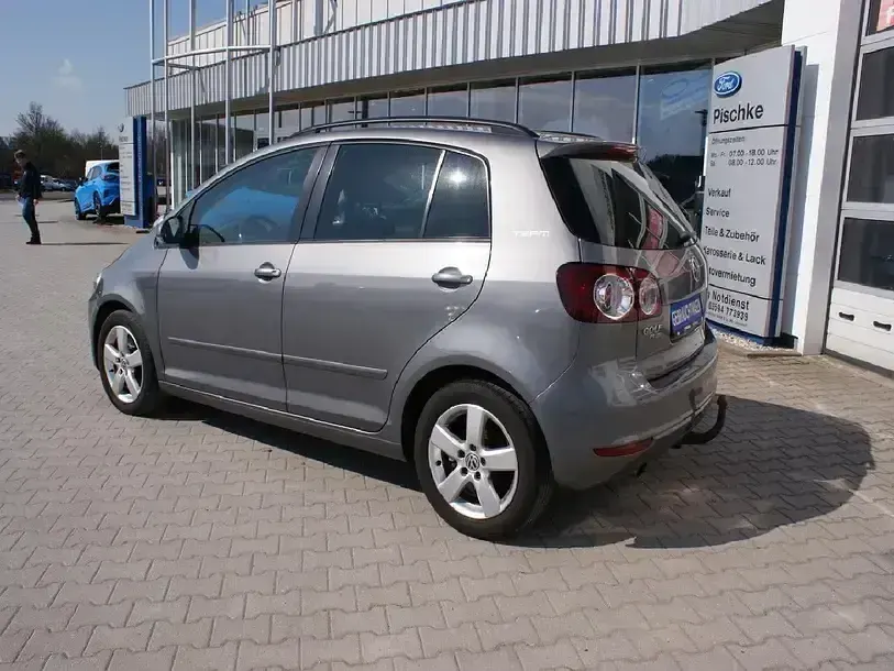 Gebraucht VW Golf VI Team 105 PS (77 kW) 2010 United grey metallic Kleinwagen