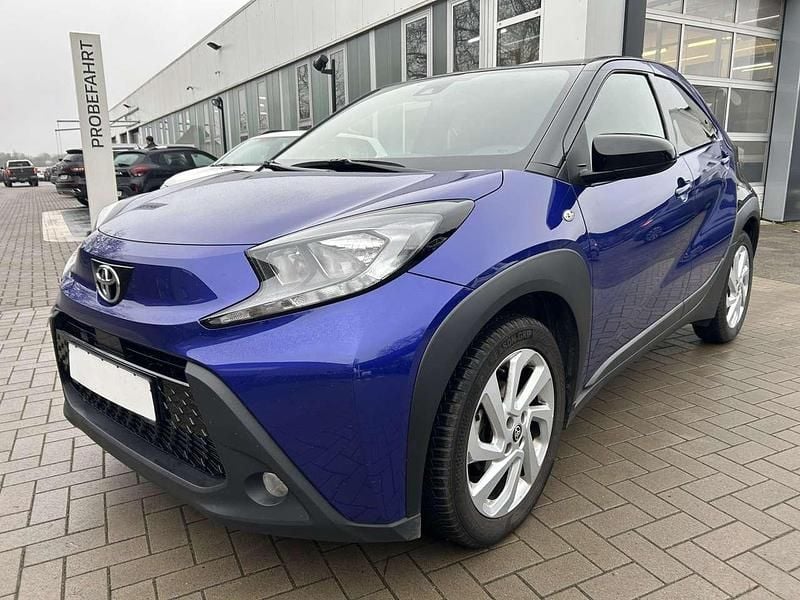 Gebraucht Toyota Aygo X Pulse 72 PS (52 kW) 2022 Juniper blueblack mica SUV
