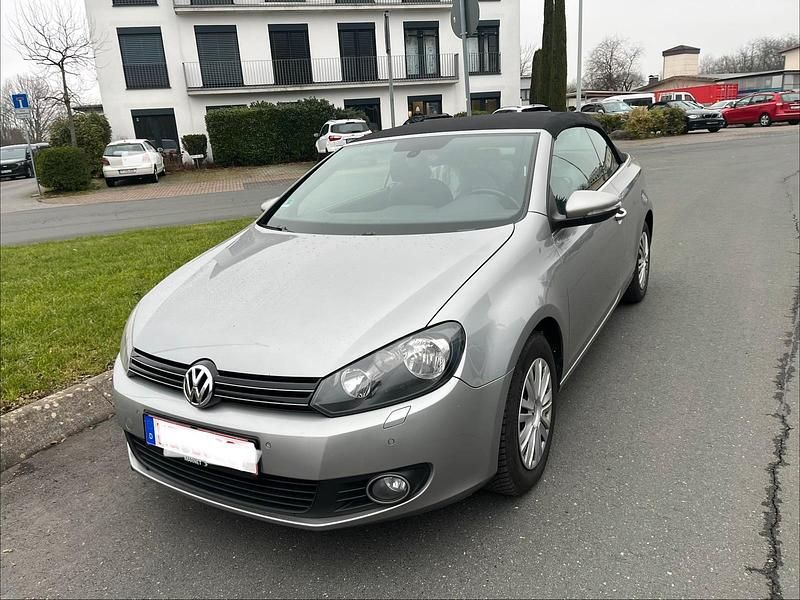 Silber Gebraucht 2012 VW Golf Cabriolet Trendline Cabrio | 4.390 € (Teuer) - Bild 1/4