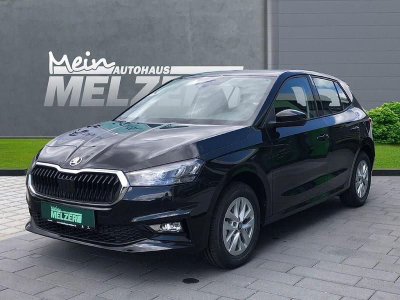 Neu Skoda Fabia Essence 95 PS (69 kW) 2025 Schwarz Kleinwagen