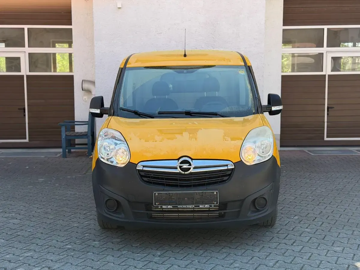 Occasion Opel Combo 105 ch (77 kW) 2015 Jaune Monospace