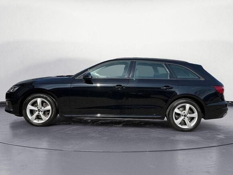 Gebraucht Audi A4 Advanced 163 PS (119 kW) 2023 Schwarz Kombi