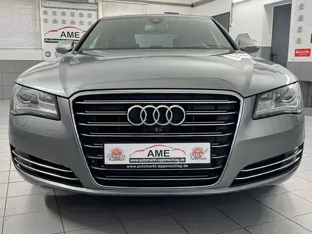 Second-hand Audi A8 Ambiente 204 CP (150 kW) 2012 Gri Berlinǎ