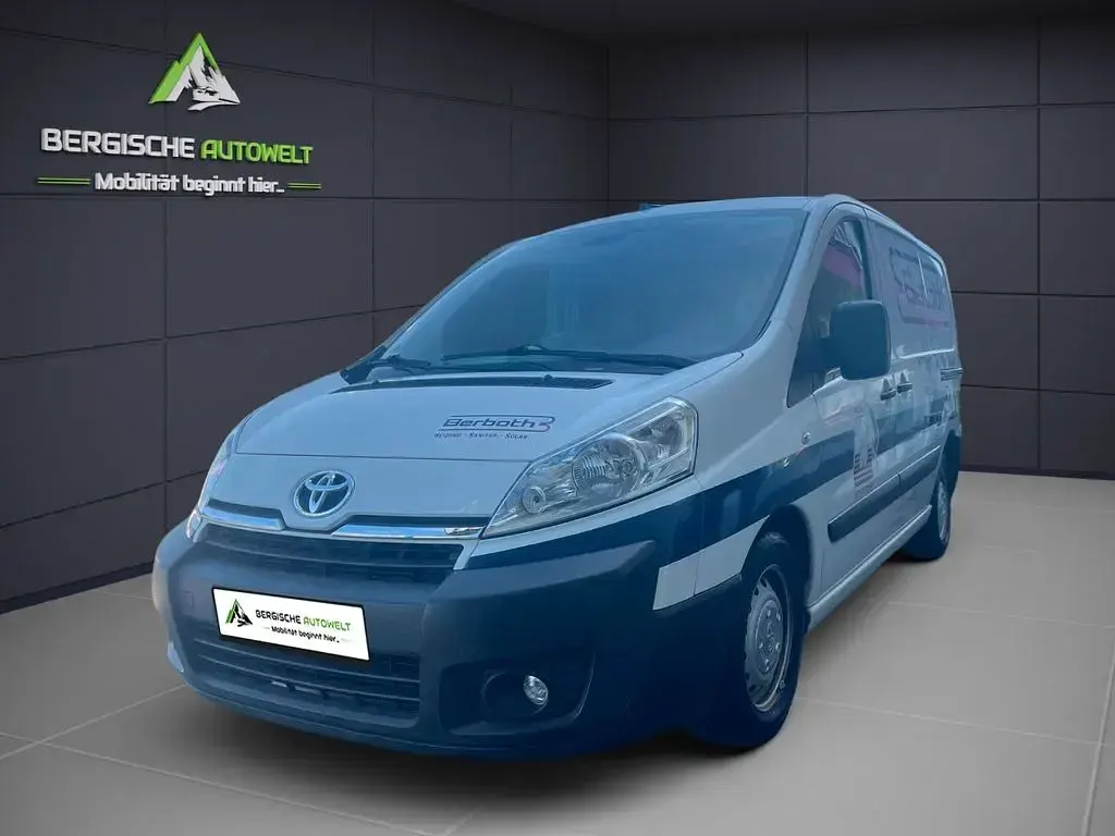 Gebraucht Toyota Proace Comfort 128 PS (94 kW) 2015 Weiß Van / Kleinbus