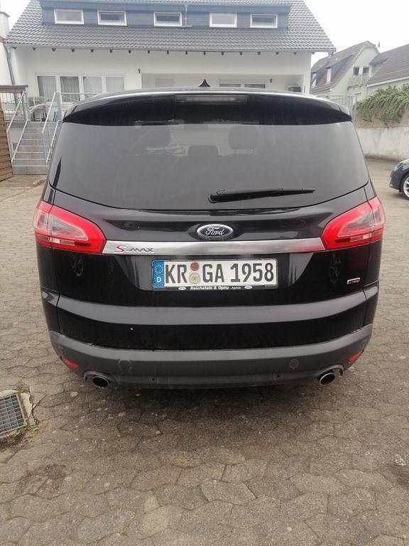 Gebraucht Ford S-MAX Individual 200 PS (147 kW) 2011 Schwarz Van / Kleinbus