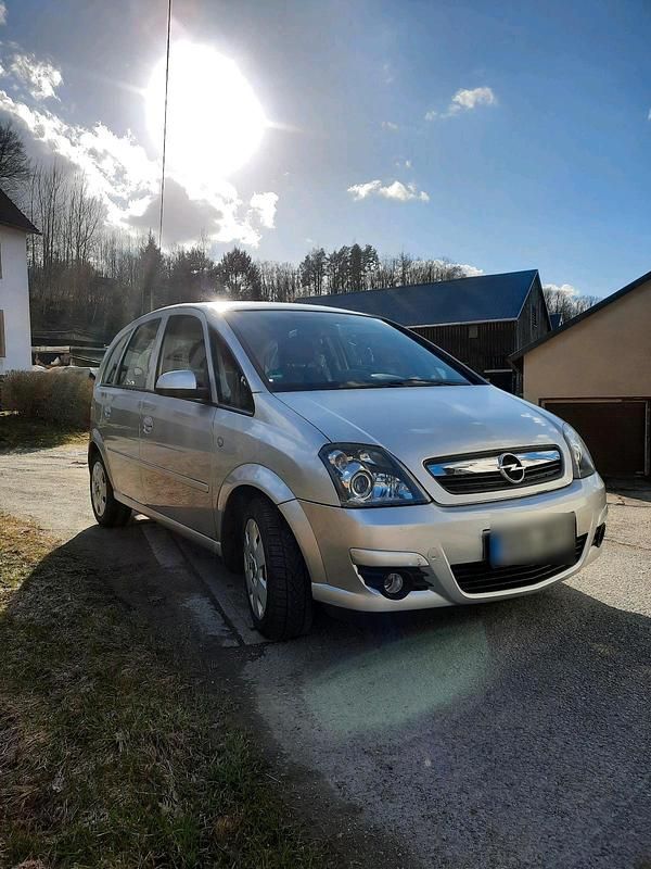 Gebraucht Opel Meriva 105 PS (77 kW) 2008 Silber Van / Kleinbus