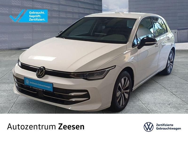Weiß Gebraucht 2024 VW Golf VIII Goal Limousine | 28.777 € (Guter Preis) - Bild 1/4