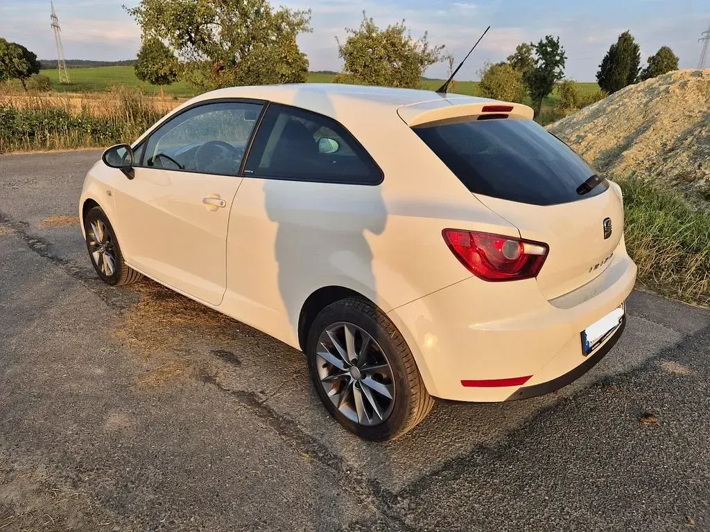 Gebraucht Seat Ibiza SC I-Tech 105 PS (77 kW) 2013 Weiß Kleinwagen