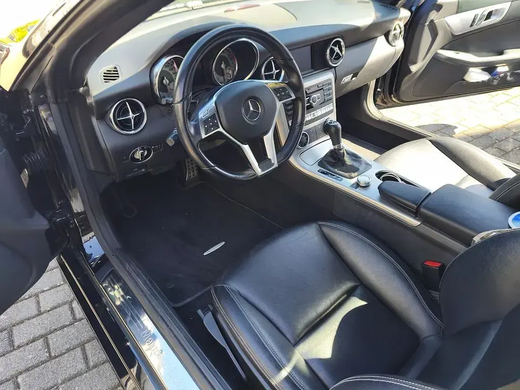 Gebraucht Mercedes SLK200 184 PS (135 kW) 2011 Schwarz Cabrio