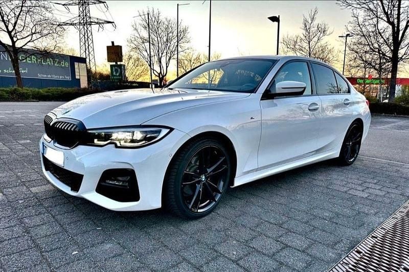 Gebraucht BMW 320 M Sport 190 PS (139 kW) 2021 Weiß Limousine