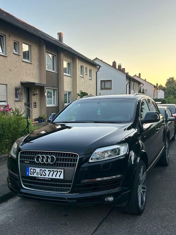 Schwarz Gebraucht 2007 Audi Q7 S-Line SUV | 15.000 € - Bild 1/4