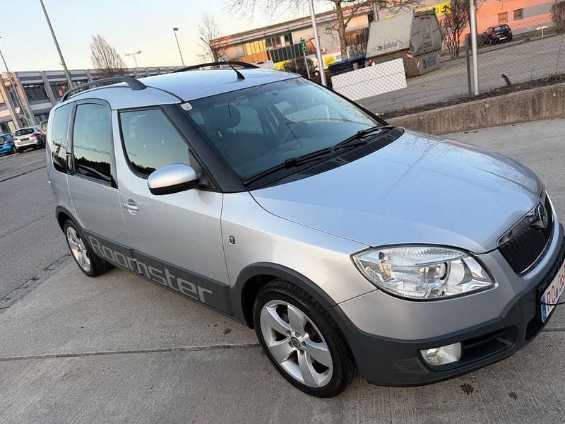 Gebraucht Skoda Roomster 80 PS (58 kW) 2008 Silber Van / Kleinbus