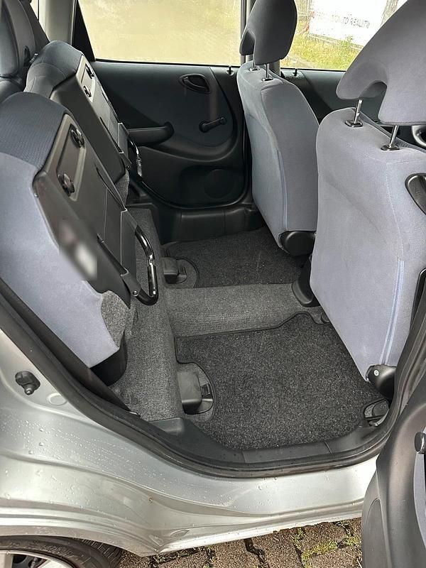Gebraucht Honda Jazz 75 PS (55 kW) 2004 Silber Kleinwagen