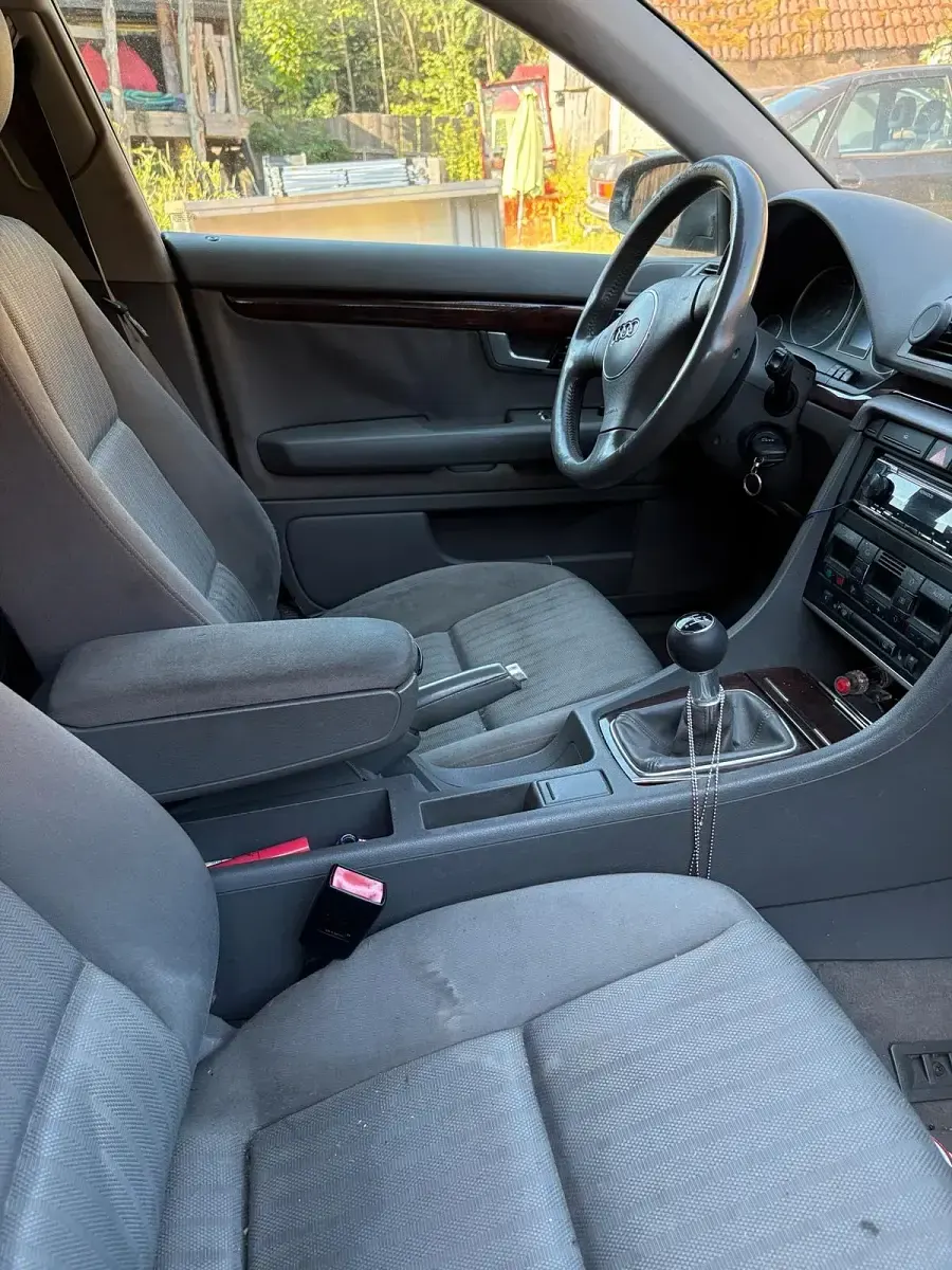Gebraucht Audi A4 163 PS (119 kW) 2002 Schwarz Limousine