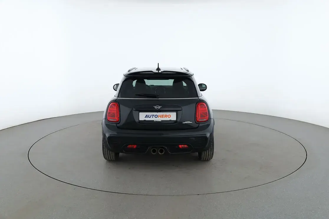 Gebraucht Mini John Cooper Works 231 PS (169 kW) 2020 Grün Kleinwagen