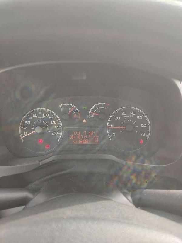 Gebraucht Peugeot Bipper 75 PS (55 kW) 2012 Van / Kleinbus