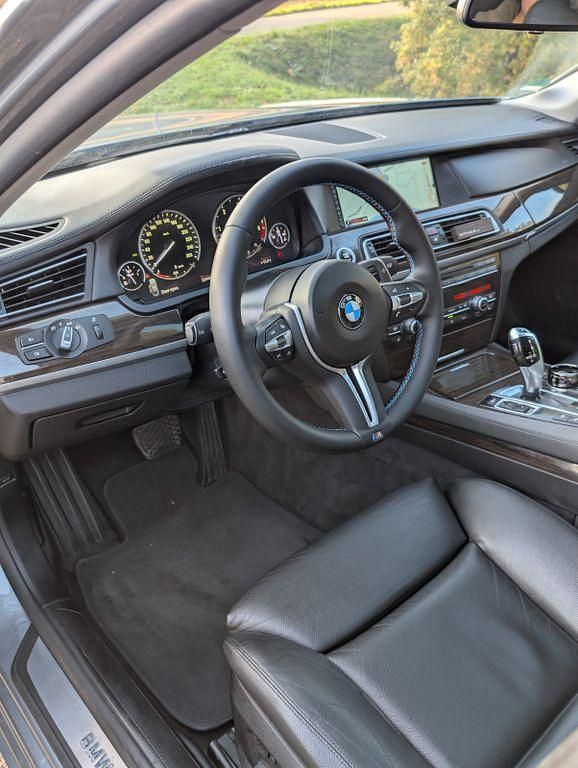 Gebraucht BMW 730 211 PS (155 kW) 2014 Grau Limousine