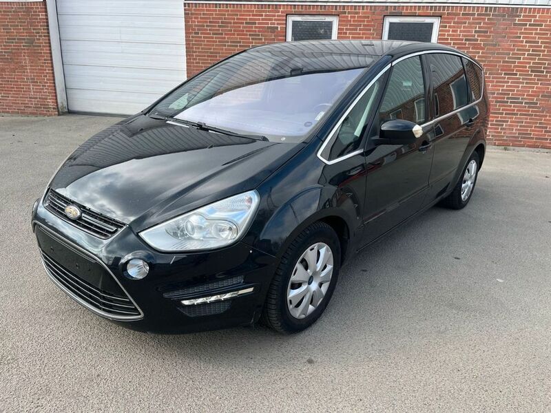 Gebraucht Ford S-MAX Titanium 140 PS (102 kW) 2010 Schwarz Van / Kleinbus