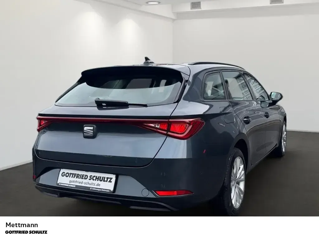 Second-hand Seat Leon Style 150 CP (110 kW) 2022 Gri Break