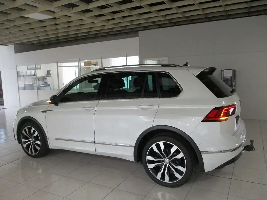 Gebraucht VW Tiguan Highline 180 PS (132 kW) 2018 Andere SUV