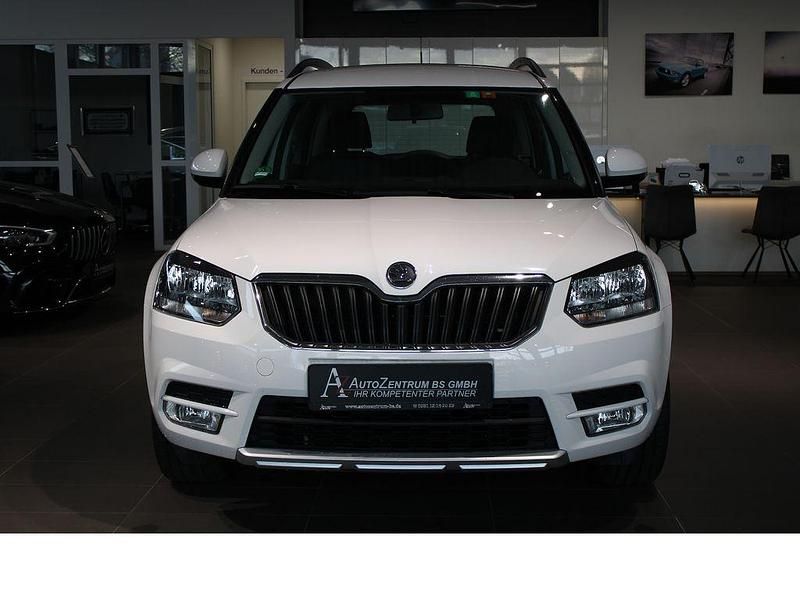 Gebraucht Skoda Yeti Active 105 PS (77 kW) 2015 Weiß SUV