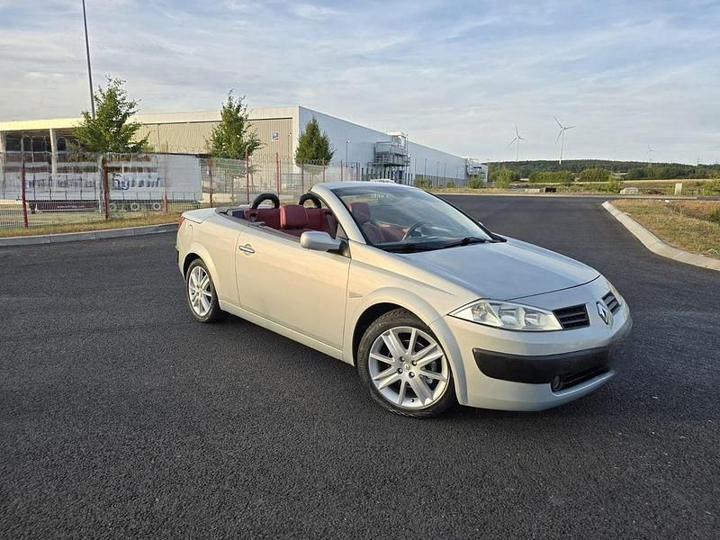 Silber Gebraucht 2004 Renault Mégane Cabriolet Cabrio | 2.600 € (Fairer Preis) - Bild 1/4