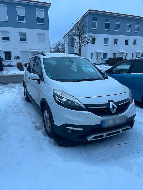 Weiß Gebraucht 2013 Renault Scénic III Initiale Paris Van / Kleinbus | 5.200 € (Fairer Preis) - Bild 1/4