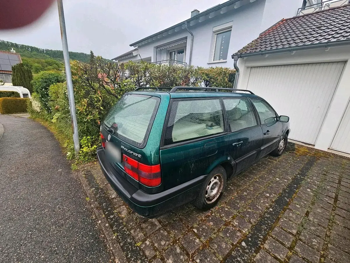 Gebraucht VW Passat 90 PS (66 kW) 1996 Grün Kombi