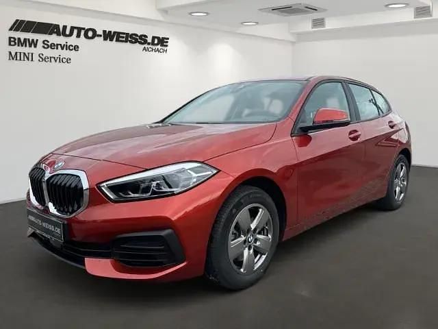 Sunset orange metallic (orange) Gebraucht 2023 BMW 116 Advantage Kleinwagen | 23.700 € (Fairer Preis) - Bild 1/4