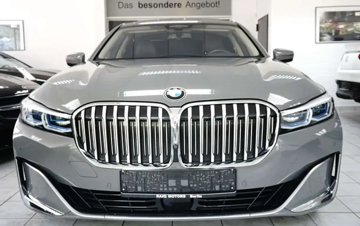 Usata BMW 740 Performance 320 CV (235 kW) 2020 Grigio Berlina