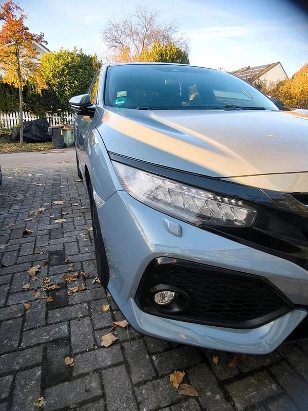 Gebraucht Honda Civic Executive 131 PS (96 kW) 2018 Grau Limousine