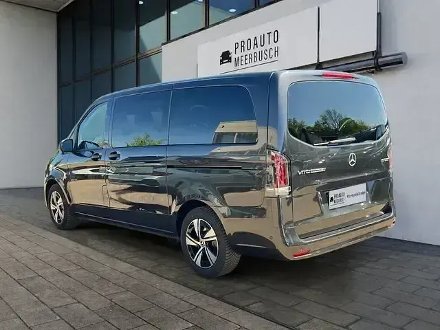 Gebraucht Mercedes Vito 163 PS (119 kW) 2025 Lackfarbe graphitgrau dunkel Van