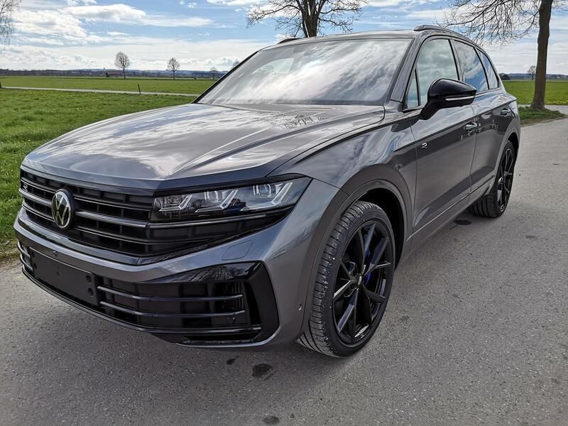 Siliziumgrau metallic Neu 2025 VW Touareg R SUV | 89.990 € (Guter Preis) - Bild 1/4