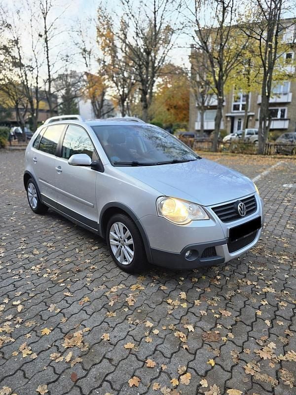 Silber Gebraucht 2006 VW Polo Cross Kleinwagen | 3.400 € (Fairer Preis) - Bild 1/4